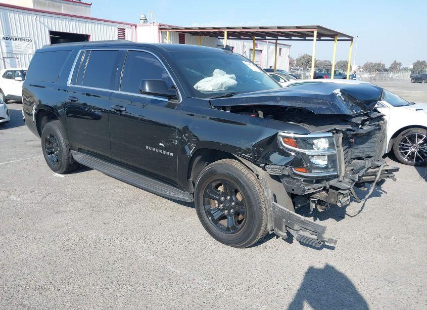 2018 Chevrolet Suburban LS (VIN 1GNSCGKC3JR318361) main photo
