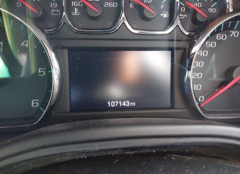 Photo 7 of 2018 Chevrolet Suburban LS (VIN 1GNSCGKC3JR318361)