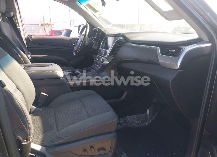 Photo 5 of 2017 Chevrolet Suburban LS (VIN 1GNSCGKC4HR124822)