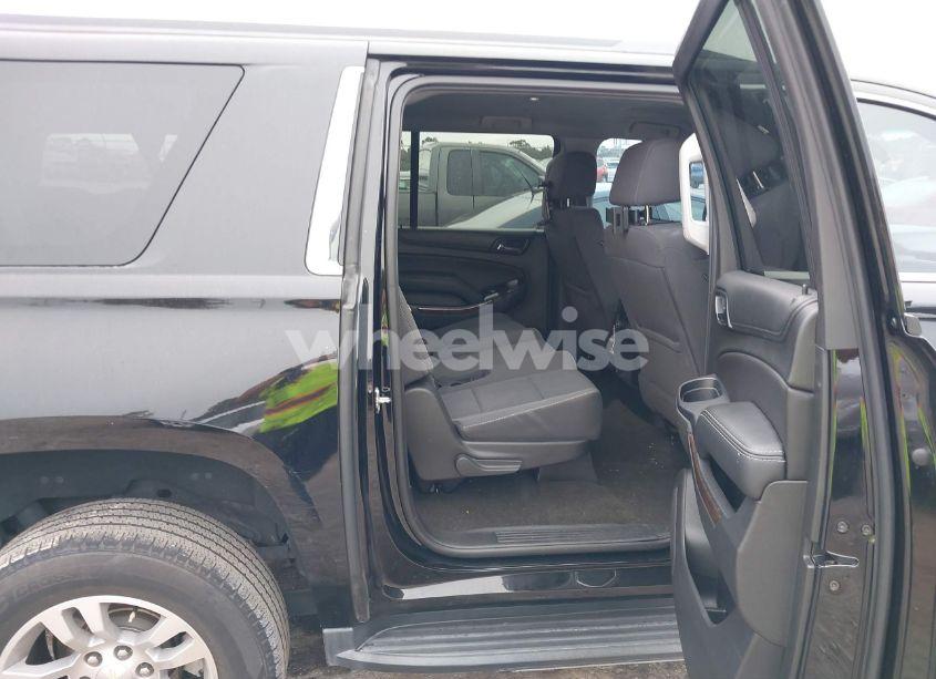 Photo 8 of 2017 Chevrolet Suburban LS (VIN 1GNSCGKC4HR289284)