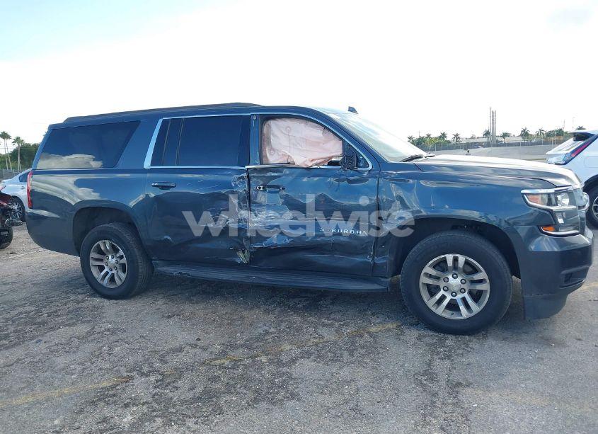 Photo 13 of 2019 Chevrolet Suburban LS (VIN 1GNSCGKC4KR269818)