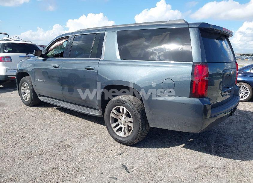 Photo 3 of 2019 Chevrolet Suburban LS (VIN 1GNSCGKC4KR269818)