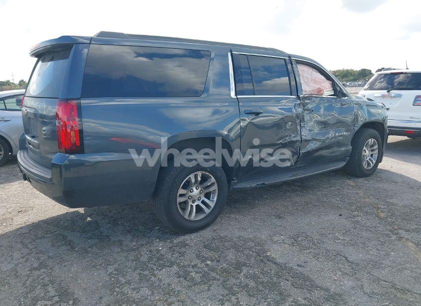 Photo 4 of 2019 Chevrolet Suburban LS (VIN 1GNSCGKC4KR269818)
