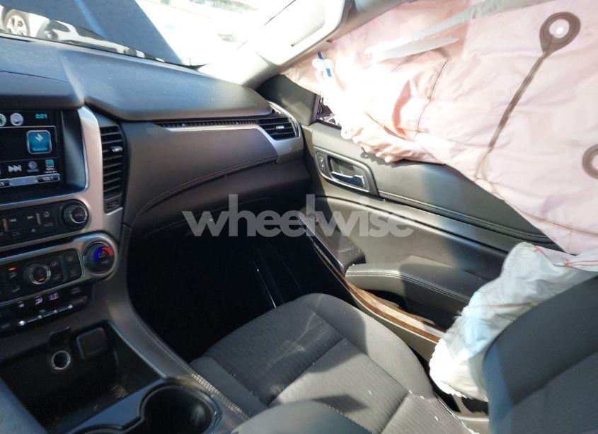 Photo 5 of 2019 Chevrolet Suburban LS (VIN 1GNSCGKC4KR269818)