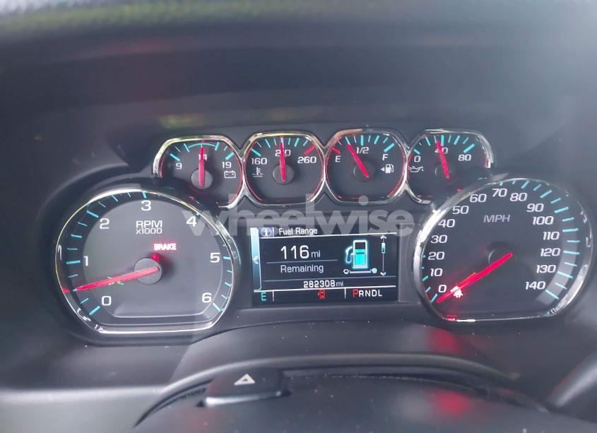 Photo 15 of 2019 Chevrolet Suburban LS (VIN 1GNSCGKC5KR321327)