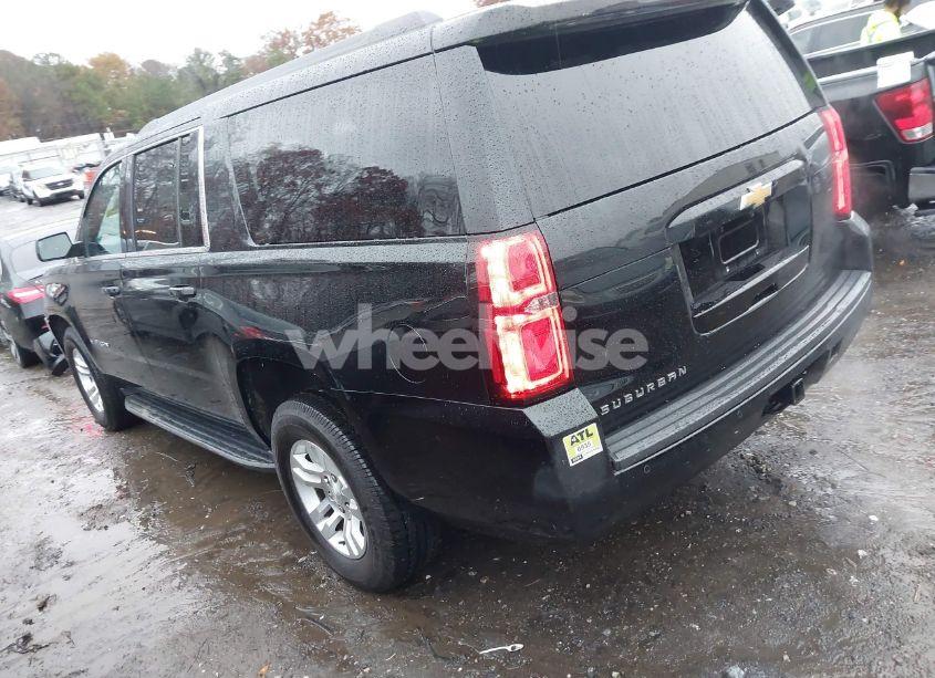 Photo 3 of 2019 Chevrolet Suburban LS (VIN 1GNSCGKC5KR321327)