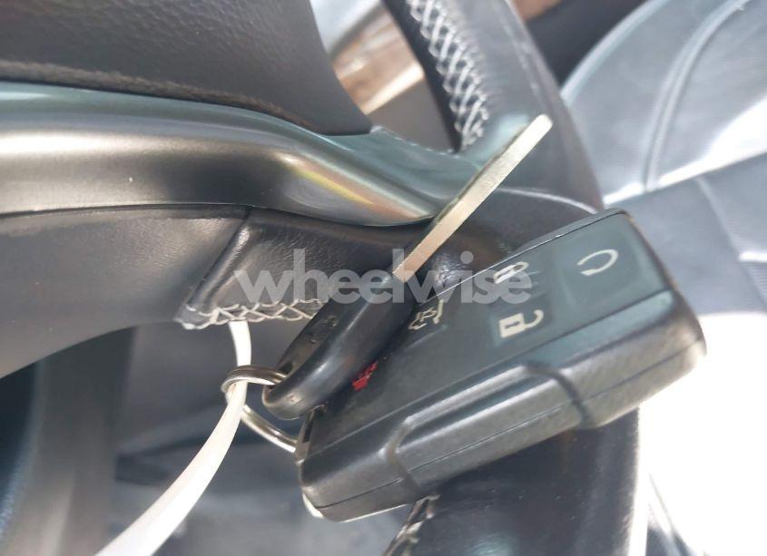 Photo 11 of 2020 Chevrolet Suburban 2WD LS (VIN 1GNSCGKCXLR238669)