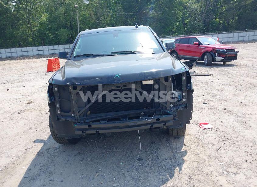 Photo 12 of 2020 Chevrolet Suburban 2WD LS (VIN 1GNSCGKCXLR238669)