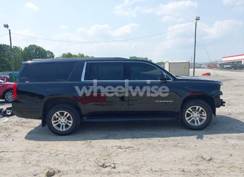 Photo 13 of 2020 Chevrolet Suburban 2WD LS (VIN 1GNSCGKCXLR238669)