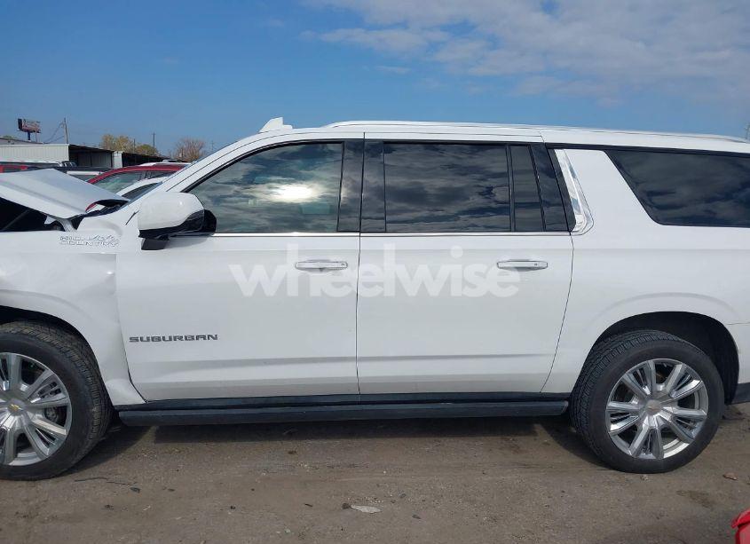 Photo 15 of 2021 Chevrolet Suburban 2WD HIGH COUNTRY (VIN 1GNSCGKL8MR179526)