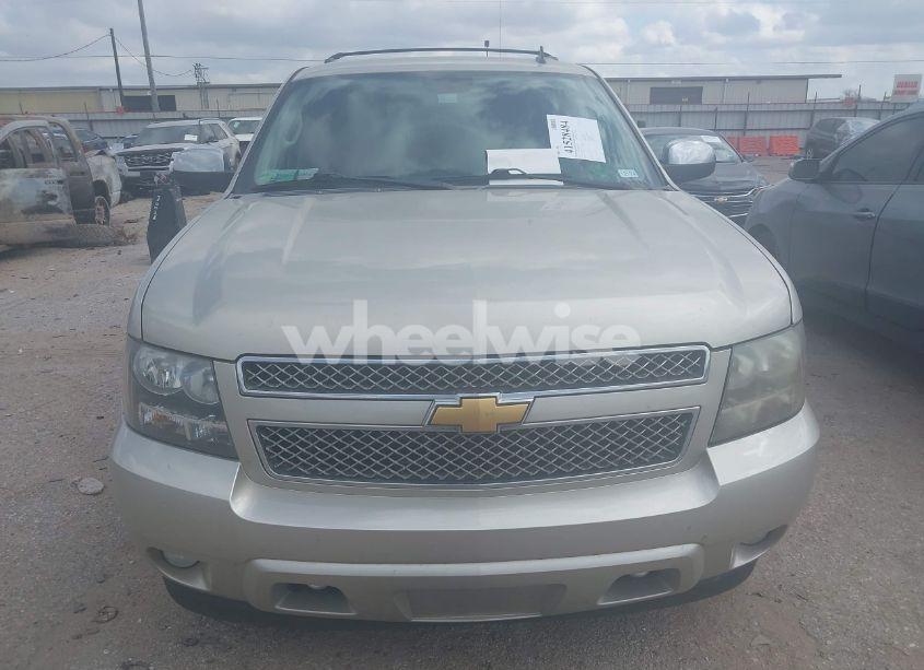 Photo 12 of 2013 Chevrolet Suburban 1500 LS (VIN 1GNSCHE01DR152210)