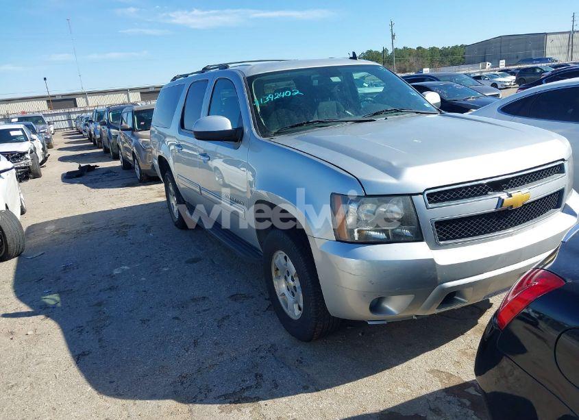 2012 Chevrolet Suburban 1500 LS (VIN 1GNSCHE02CR239144) main photo