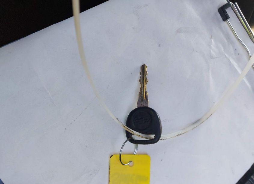 Photo 11 of 2011 Chevrolet Suburban 1500 LS (VIN 1GNSCHE03BR105273)