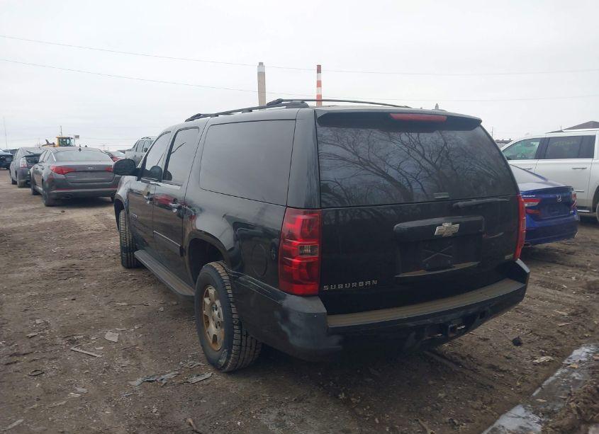 Photo 3 of 2011 Chevrolet Suburban 1500 LS (VIN 1GNSCHE08BR304819)