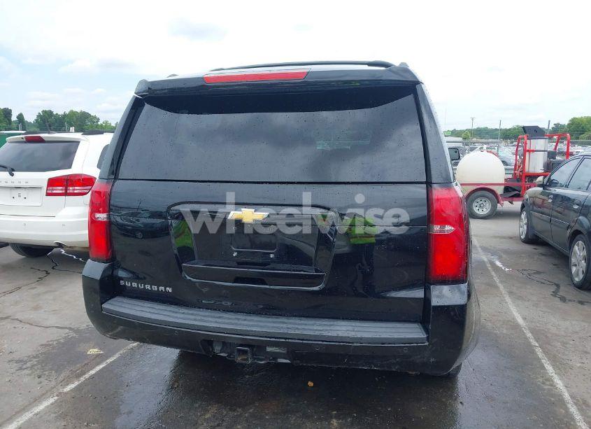 Photo 16 of 2015 Chevrolet Suburban 1500 LS (VIN 1GNSCHEC5FR683083)