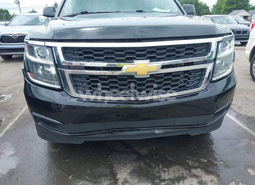 Photo 6 of 2015 Chevrolet Suburban 1500 LS (VIN 1GNSCHEC5FR683083)