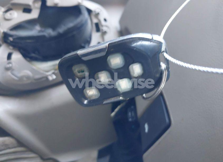 Photo 11 of 2017 Chevrolet Suburban LT (VIN 1GNSCHKC0HR252447)