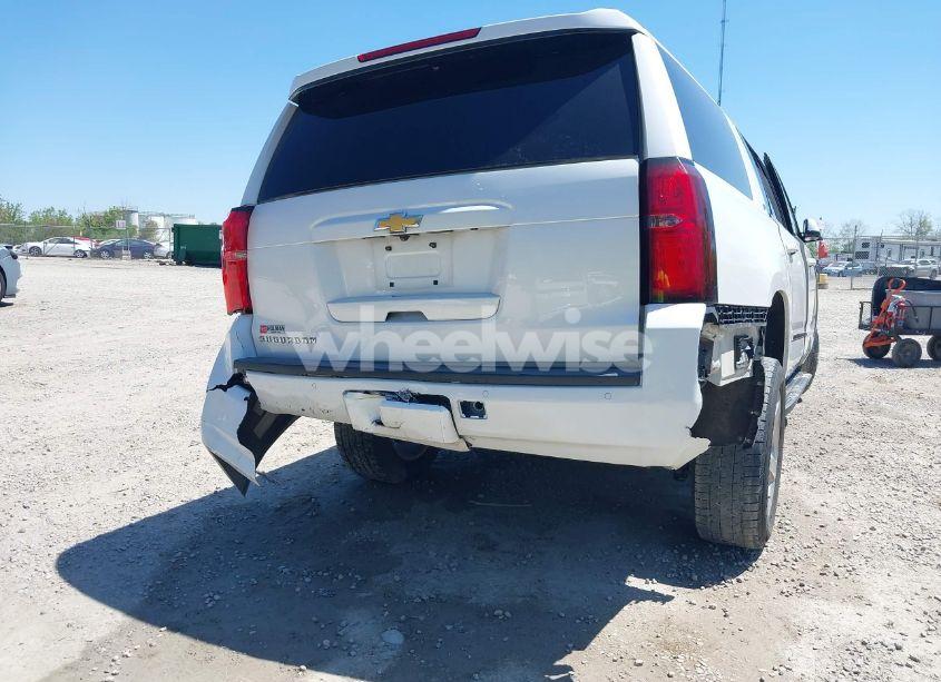 Photo 20 of 2017 Chevrolet Suburban LT (VIN 1GNSCHKC0HR252447)