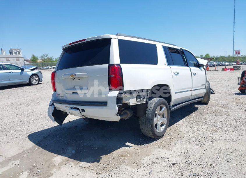 Photo 4 of 2017 Chevrolet Suburban LT (VIN 1GNSCHKC0HR252447)