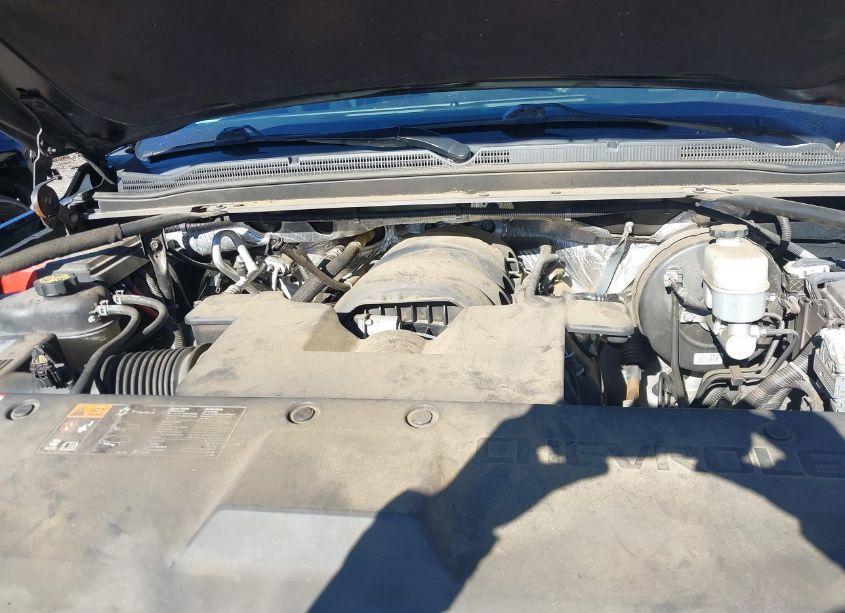 Photo 10 of 2016 Chevrolet Suburban LT (VIN 1GNSCHKC1GR378766)