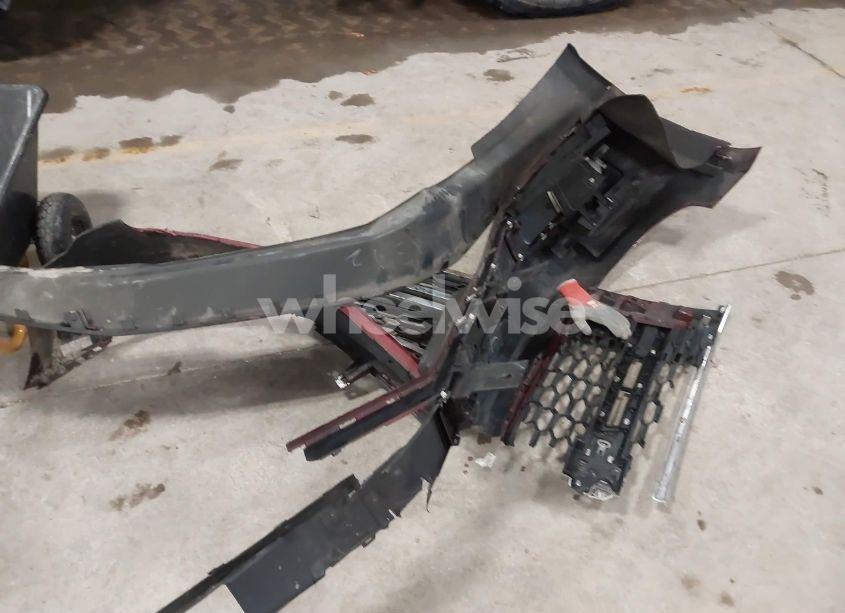 Photo 12 of 2016 Chevrolet Suburban LT (VIN 1GNSCHKC1GR388469)