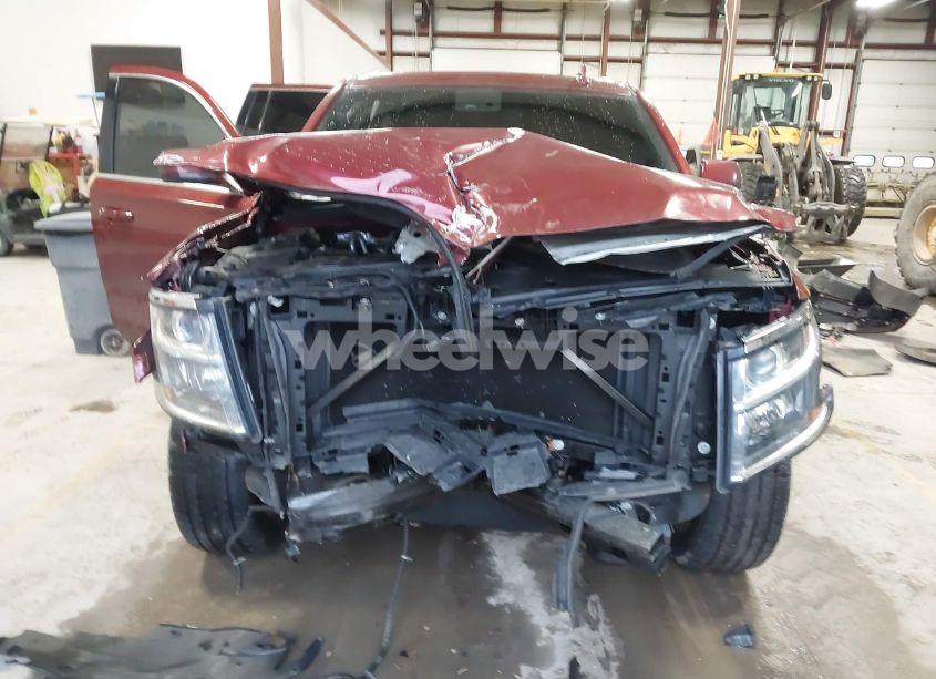 Photo 13 of 2016 Chevrolet Suburban LT (VIN 1GNSCHKC1GR388469)