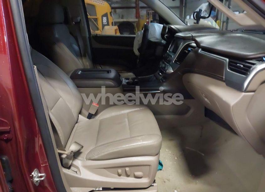 Photo 5 of 2016 Chevrolet Suburban LT (VIN 1GNSCHKC1GR388469)