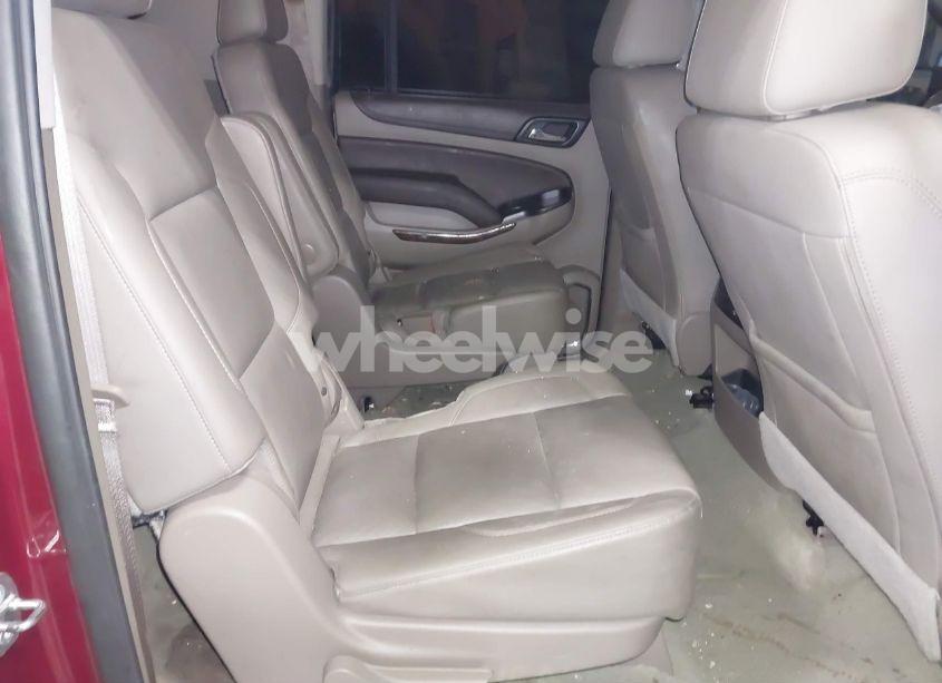 Photo 8 of 2016 Chevrolet Suburban LT (VIN 1GNSCHKC1GR388469)