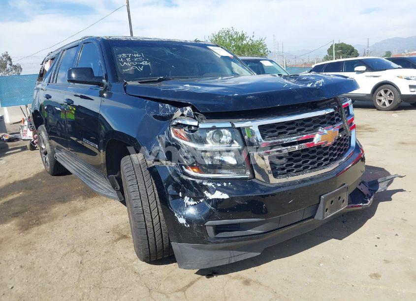 2018 Chevrolet Suburban LT (VIN 1GNSCHKC1JR131979) main photo