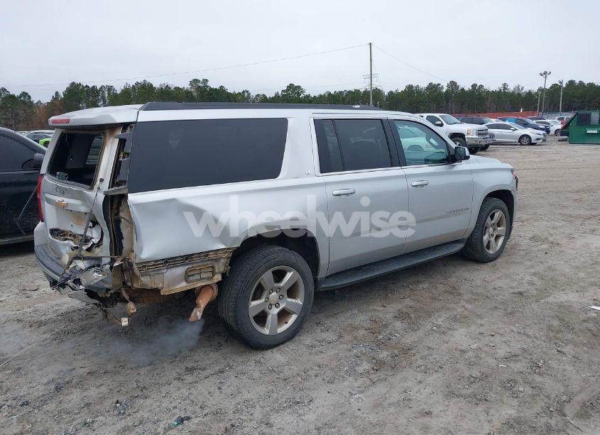 Photo 4 of 2018 Chevrolet Suburban LT (VIN 1GNSCHKC1JR394991)
