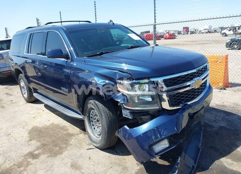 2019 Chevrolet Suburban LT (VIN 1GNSCHKC1KR399707) main photo