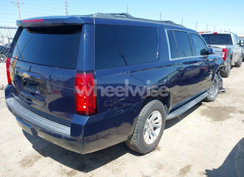 Photo 4 of 2019 Chevrolet Suburban LT (VIN 1GNSCHKC1KR399707)
