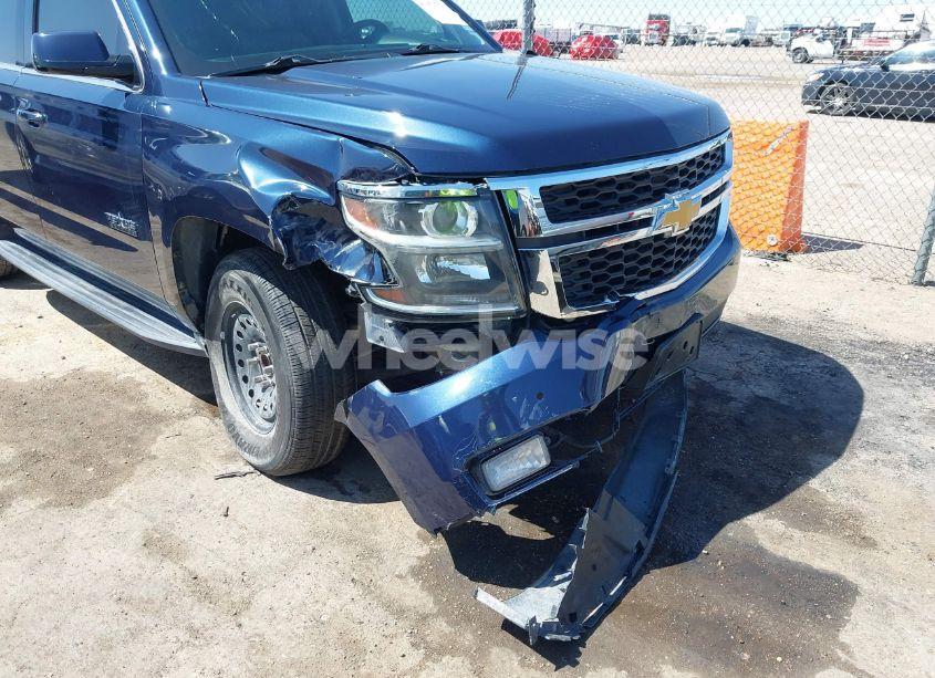 Photo 6 of 2019 Chevrolet Suburban LT (VIN 1GNSCHKC1KR399707)