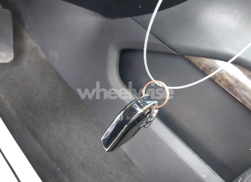 Photo 11 of 2016 Chevrolet Suburban LT (VIN 1GNSCHKC2GR252433)