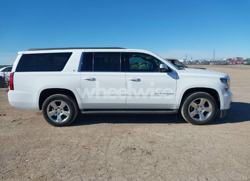 Photo 13 of 2016 Chevrolet Suburban LT (VIN 1GNSCHKC2GR397844)