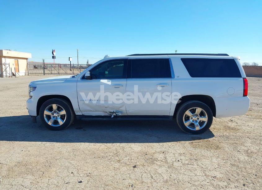 Photo 14 of 2016 Chevrolet Suburban LT (VIN 1GNSCHKC2GR397844)