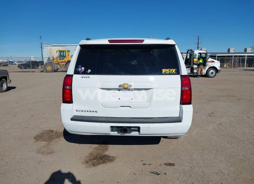 Photo 16 of 2016 Chevrolet Suburban LT (VIN 1GNSCHKC2GR397844)