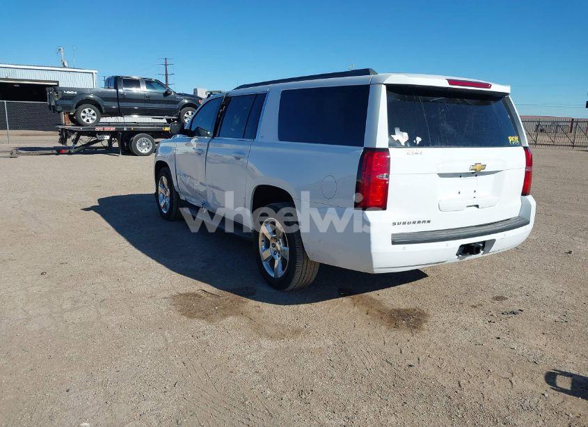 Photo 3 of 2016 Chevrolet Suburban LT (VIN 1GNSCHKC2GR397844)