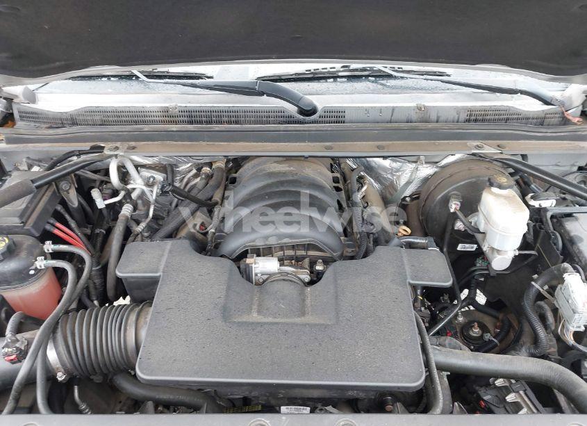 Photo 10 of 2017 Chevrolet Suburban LT (VIN 1GNSCHKC2HR251008)