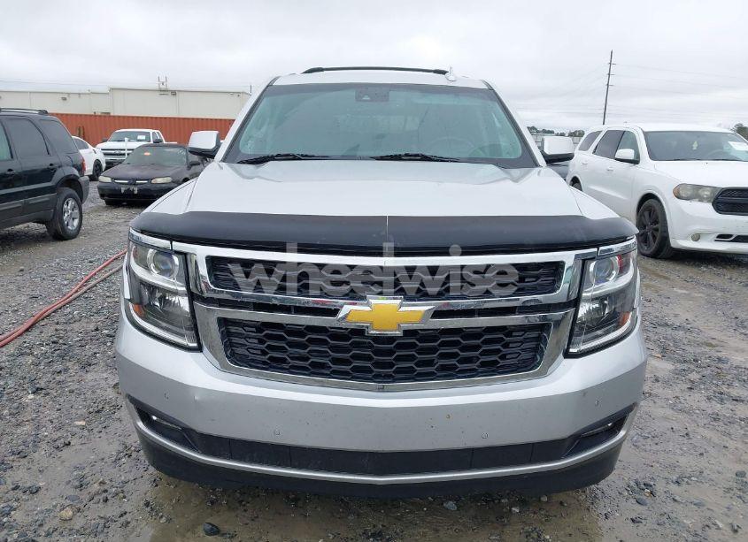 Photo 12 of 2017 Chevrolet Suburban LT (VIN 1GNSCHKC2HR251008)