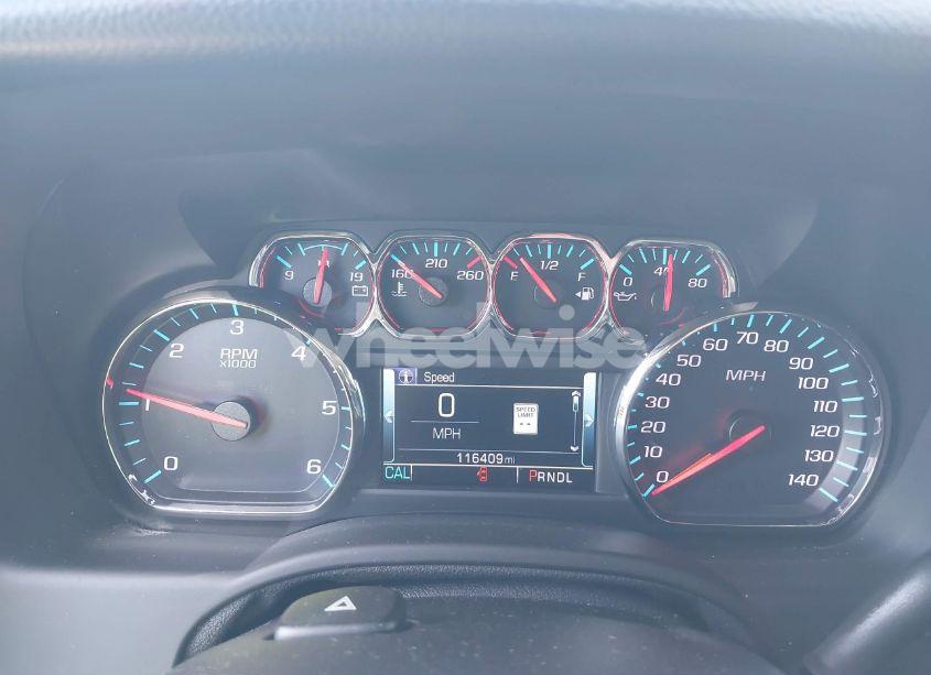 Photo 7 of 2017 Chevrolet Suburban LT (VIN 1GNSCHKC2HR251008)