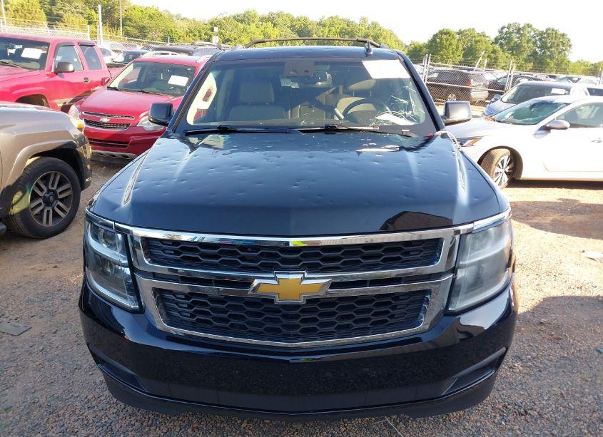 Photo 12 of 2018 Chevrolet Suburban LT (VIN 1GNSCHKC2JR113474)