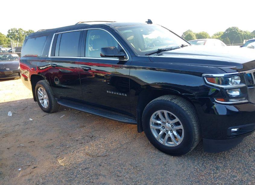 Photo 13 of 2018 Chevrolet Suburban LT (VIN 1GNSCHKC2JR113474)