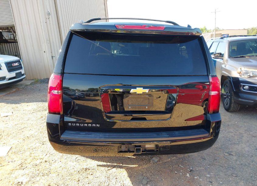 Photo 16 of 2018 Chevrolet Suburban LT (VIN 1GNSCHKC2JR113474)