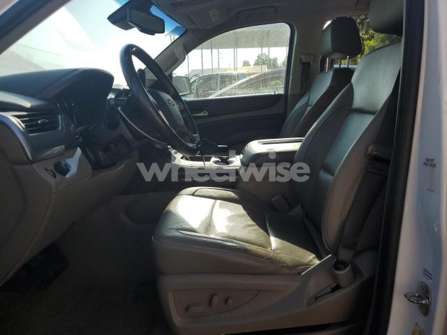 Photo 3 of 2018 CHEVROLET SUBURBAN C1500 LT N/A (VIN 1GNSCHKC2JR235767)