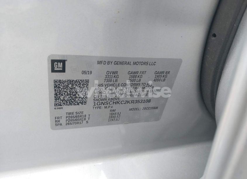 Photo 9 of 2019 Chevrolet Suburban LT (VIN 1GNSCHKC2KR353108)