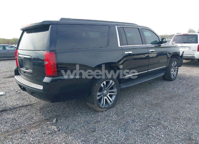 Photo 4 of 2019 Chevrolet Suburban LT (VIN 1GNSCHKC2KR408575)