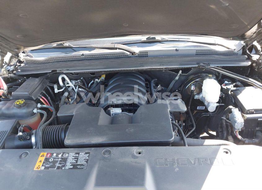 Photo 10 of 2020 Chevrolet Suburban 2WD LT (VIN 1GNSCHKC2LR229759)