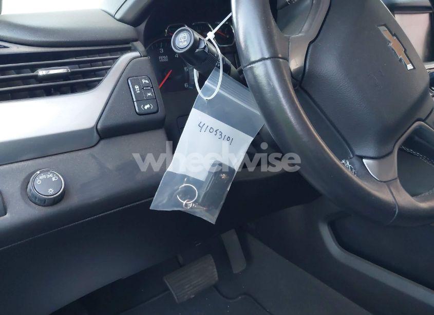 Photo 18 of 2020 Chevrolet Suburban 2WD LT (VIN 1GNSCHKC2LR229759)