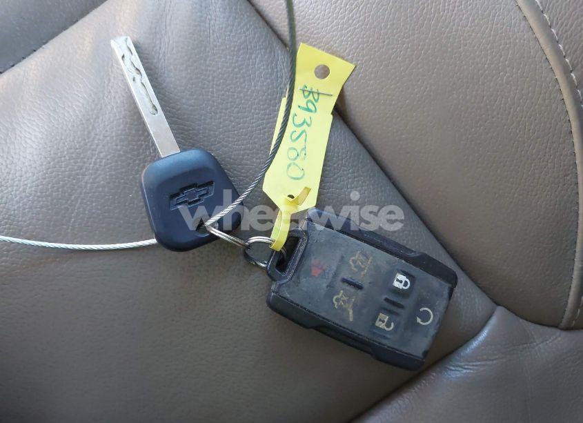 Photo 11 of 2017 Chevrolet Suburban LT (VIN 1GNSCHKC3HR265323)